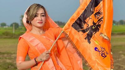 Harsha Richhariya:'हमदर्दी के बहाने लव जिहाद की कोशिश', महाकुंभ की साध्वी ने उठाए धर्मगुरुओं पर सवाल, मचा बवाल