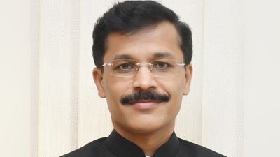 IAS Tukaram Mundhe का 21 साल के आईएएस करियर में 24वीं बार हुआ ट्रांसफर 