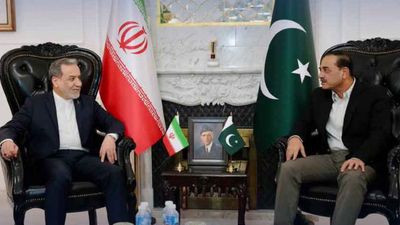 Iran US Mediation: ईरान ने पाकिस्तान को दिखाया आईना! कहा- 'तुम मध्यस्थ नहीं, अमेरिका के तरफदार हो'