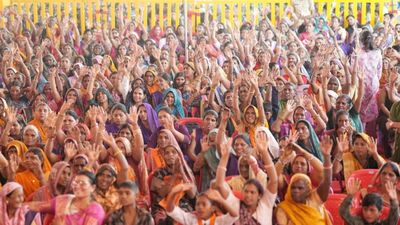 Ladli Behna Yojana: लाड़ली बहनों के खाते में ट्रांसफर की गई 35 वीं किस्‍त, ऐसे चेक करें 1500 रुपये आए या नहीं?