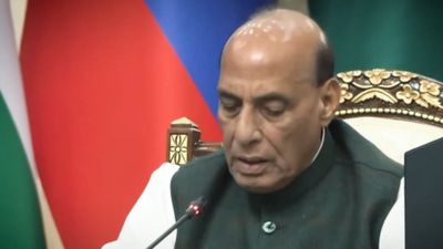 Rajnath Singh: SCO की बैठक में भारत का 'रौद्र रूप', रक्षा मंत्री ने बताया कैसे मिटाएंगे सीमा पार का आतंकवाद