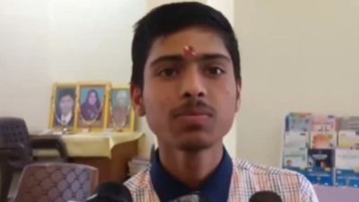 MP Board Result 2026: मजदूर का बेटा 12वीं बोर्ड परीक्षा में टॉपर, 500 में से 493 नंबर! अब IAS बनने का सपना 