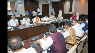 MP News: सिंहस्थ 2028: सभी कार्य 2027 की दीपावली तक पूरे करने के निर्देश, 2923 करोड़ से अधिक के 22 प्रोजेक्ट्स को मंजूरी