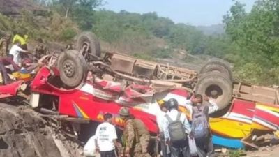 Jammu Kashmir: ऊधमपुर में भयंकर बस हादसा, 10 लोगों की मौत, कई घायल,  जितेंद्र सिंह ने किया Tweet 