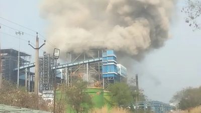 Vedanta Power Plant Boiler Blast: कैसे हुआ इतना बड़ा हादसा? झुलस गए मजदूर, मचा हाहाकार 