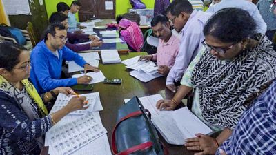 UP Voter List Update: यूपी में कब जारी होगी फाइनल वोटर लिस्ट? निर्वाचन आयोग ने किया तारीख का ऐलान