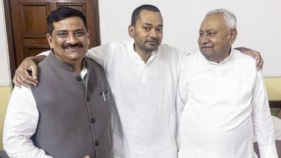 Sanjay Kumar Jha कौन हैं, जो बने रहेंगे JDU के कार्यकारी अध्यक्ष? नई टीम में Nishant Yadav पर क्या मत? 