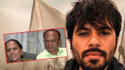 कॉकरोच जनता पार्टी के संस्थापक अभिजीत दीपके के माता-पिता क्या चाहते हैं? बवाल के बीच आया एक और नया ट्विस्ट