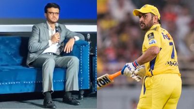 Sourav Ganguly के एक फैसले ने बदला भारतीय क्रिकेट का इतिहास? DHONI का पुराना किस्सा आखिरकार आया सामने 