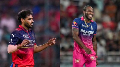 IPL 2026: तेज गेंदबाजों के आगे हवा में उड़ गए स्पिनर, अब तक सर्वाधिक विकेट लेने वाले टॉप 5 कौन?