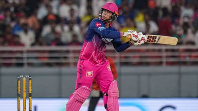 IPL 2026: किसके नाम है आईपीएल के एक मैच में सबसे ज्यादा छक्कों का रिकॉर्ड? टॉप 5 में 15 साल के वैभव सूर्यवंशी