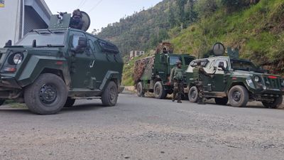 Rajouri Encounter: तीसरे दिन भी मुठभेड़ जारी, गंभीर मुगलान के घने जंगलों में 2-3 पाकिस्तानी आतंकी घिरे