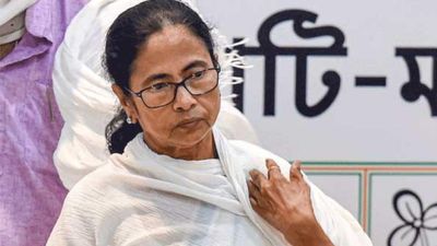 Mamata Banerjee ने आखिरकार स्‍वीकार ली भाजपा से हार? सोशल मीडिया पर कर दिया यूं इज़हार 