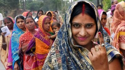 Mohali Civic Polls 2026: मोहाली नगर निगम चुनाव के लिए वोटिंग शुरू, पोलिंग बूथों पर उमड़ी मतदाताओं की भीड़