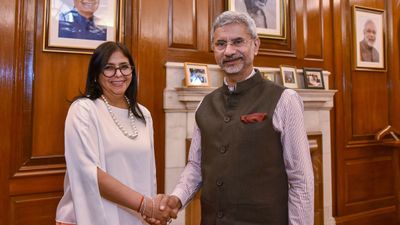 Oil Diplomacy: वेनेजुएला की राष्ट्रपति कौन-सा प्लान लेकर आ रही दिल्ली? भारत को फायदा या नुकसान? 