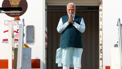 PM Modi Netherlands Visit: एम्स्टर्डम पहुंचे पीएम मोदी, हाईटेक से क्लीन तक एनर्जी किन मुद्दों पर होगी चर्चा