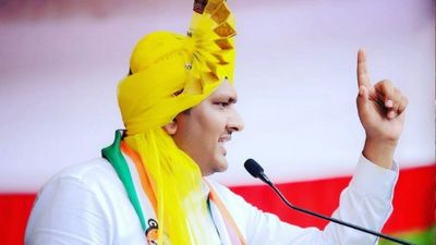 Prajakt Tanpure कौन हैं? महाराष्‍ट्र के पूर्व मंत्री ने शरद पवार की NCP को दिया झटका, BJP में हुए शामिल