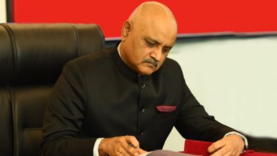 Who is Praveen Sood: CBI डायरेक्‍टर प्रवीण सूद का 1 साल का कार्यकाल बढ़ाया गया, राहुल गांधी ने जताई आपत्ति 