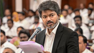TN Cabinet Expansion: 59 साल बाद तमिलनाडु सरकार में शामिल होगी कांग्रेस, विजय कैबिनेट में शपथ लेंगे दो विधायक