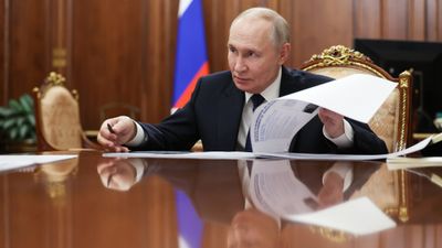 Putin Under Threat: बंकर में छुपे पुतिन? जान जाने का मंडरा रहा खतरा या तख्तापलट का डर? रिपोर्ट में खुलासा!