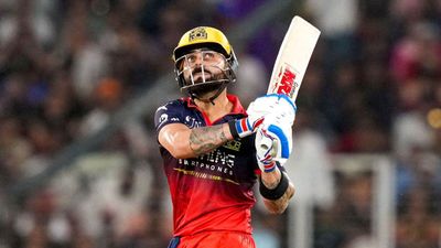 RCB vs GT Final: कोहली ने जमाया अपने 19 सालों का सबसे तेज अर्धशतक, बना दिया नया रिकॉर्ड
