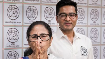 बंगाल नतीजों से पहले ममता का 'मिशन काउंटिंग': बनाई अभेद्य रणनीति, एजेंटों को मिला नंदिग्राम के लिए सख्त मंत्र