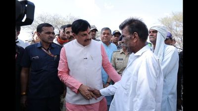 MP News: अचानक गेहूं उपार्जन केंद्र पहुंचे सीएम मोहन यादव, वेयरहाउस क्षमता बढ़ाने के दिए निर्देश