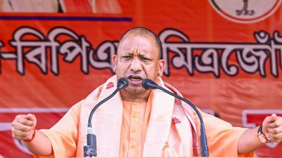 Yogi Adityanath: ‘बाबा का बुलडोजर बंगाल में हिट', जहां-जहां गरजे सीएम योगी वहां ढह गया TMC का किला