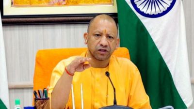 UP Storm: फसल बर्बाद हुई तो घबराएं नहीं! योगी सरकार ने तय किया मुआवजा, किस किसान को कितनी मिलेगी आर्थिक मदद?
