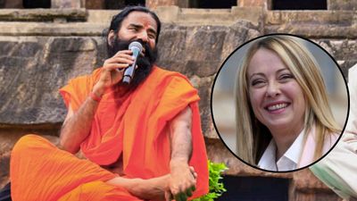 मेलोनी को 'मेलोडी' नहीं, बाबा रामदेव खिलाएंगे अपनी यह खास कैंडी, योग करते-करते दे डाला बड़ा ऑफर, वीडियो वायरल