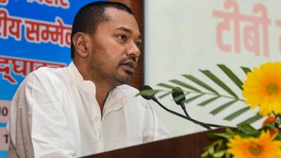 PMCH में अचानक पहुंचे स्वास्थ्य मंत्री निशांत कुमार, गायब मिले प्रिंसिपल, फोन भी नहीं उठाया, अब नपेंगे!