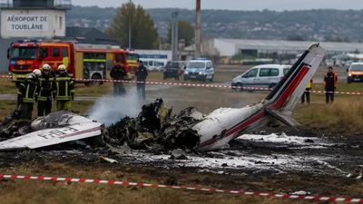 Plane Crash Reason: कैसे फ्रांस के टॉमब्लेन में प्लेन हुआ क्रैश? पायलट समेत 11 लोगों की दर्दनाक मौत 