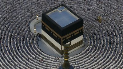 Hajj Yatra 2026: 50% तक महंगी हुई हज यात्रा, मक्का यात्रियों की बढ़ी मुश्किलें, क्या मदद करेगी सरकार?