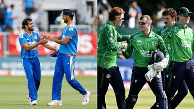 IND vs IRE: आयरलैंड के खिलाफ भारत की हालत पतली, बारिश के कारण रुका मुकाबला