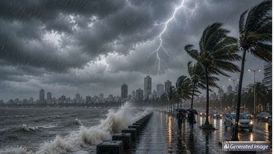 Maharashtra Weather: तेज हवाओं के साथ होगी भारी बारिश, कई जिलों में येलो अलर्ट, मुंबई में कैसा रहेगा मौसम?
