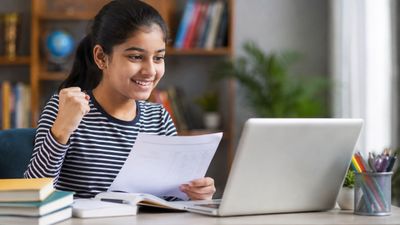 NEET UG री-एग्जाम आज, परिक्षा से पहले NTA ने क्यों बदली गाइडलाइन? दी पारदर्शी फाइल ले जाने की परमिशन