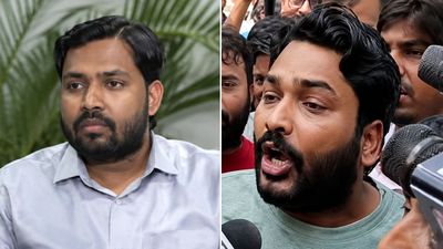 'फैजल खान ने मेरे भाई को मरवाया', जेल से निकलते ही रौशन आनंद ने खान सर पर लगाए संगीन आरोप, कर दी बड़ी मांग