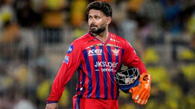 ऋषभ पंत को किया गया दिल्ली कैपिटल्स में शामिल, 27 करोड़ से कितने रुपये काटकर हुई घर वापसी?