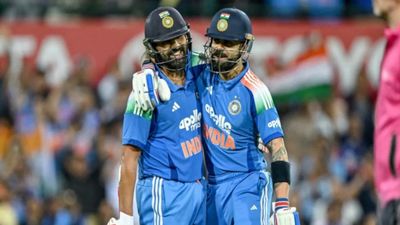 ODI World Cup 2027: 'रोहित-विराट ही दिलाएंगे वर्ल्ड कप'! पूर्व भारतीय धुरंधर ने कर दी बड़ी भविष्यवाणी