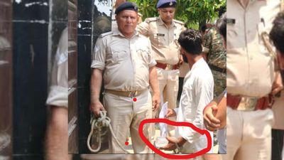 NEET Re-Exam: हाथों में हथकड़ी पहन नीट का पेपर देने पहुंचा छात्र कौन, किस जुर्म में है जेल में बंद?