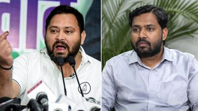 खान सर विवाद के में तेजस्वी यादव की एंट्री! तेजप्रताप यादव के आरोपों के बाद छोटे भाई ने किसका दिया साथ?