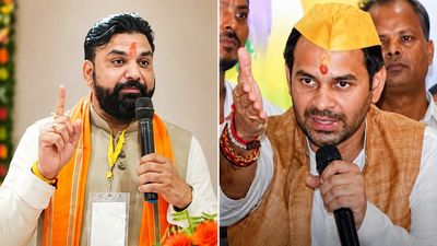 '9 महीने में जाएगी मुख्यमंत्री की कुर्सी', तेज प्रताप ने दी CM को मर्यादा की सीख, सम्राट बोले-बंगला बपौती नहीं
