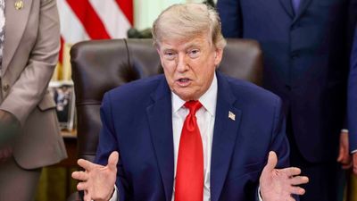 Trump Warns Iran Bombing: 'सीधे सिर पर बम गिराऊंगा', G7 समिट में ईरान पर फिर क्यों भड़के डोनाल्ड ट्रंप?