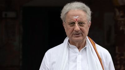 'Shri Rambhumi' में क्या होगा अनुपम खेर का किरदार? सच आया सामने, कहानी में होगी 'चढ़ावा चोरी' का बात?