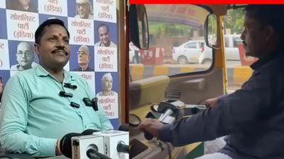 Bankipur Bypoll: कौन हैं ग्रेजुएट ऑटो ड्राइवर नवीन तिवारी? बांकीपुर से लड़ेंगे चुनाव, PK-BJP की उड़ी नींद!