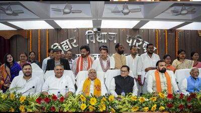 Bihar MLC Oath Ceremony: Pawan Singh से Nishant Kumar समेत 10 नेताओं के सिर MLC का ताज, BJP-RJD से कितने?-LIST