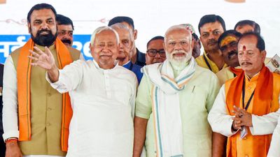 Modi Cabinet: गिरिराज सिंह का कटेगा पत्ता? मोदी मंत्रिमंडल विस्तार में बिहार से 3 नए चेहरे बन सकते हैं मंत्री