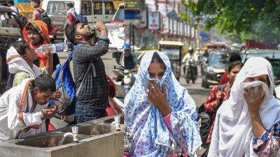 Bihar Weather: बिहार में मानसून का यूटर्न, अगले 48 घंटे में सिर्फ 2 जिलों में बारिश, 17 में रहेगी भारी गर्मी
