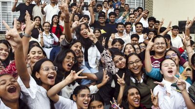 खत्म होने वाला है लाखों स्टूडेंट्स का इंतजार! कल आएगा CBSE 10वीं सेकेंड बोर्ड का रिजल्ट? देखें लेटेस्ट अपडेट