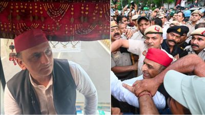 Akhilesh Yadav को Delhi Police ने जबरन बस में ठूंसा, पूछा- कहां ले जा रहे हो? आवाज आई 'जहां कोई आता जाता नहीं'